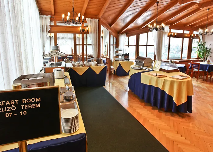 Corvin Sissi Wing Отель Будапешт