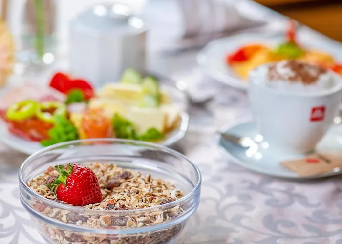 Отель Corvin Sissi Wing