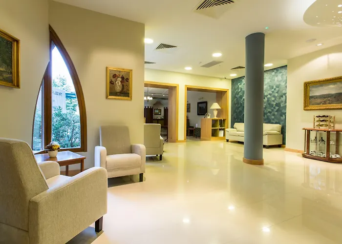 Corvin Sissi Wing 3*