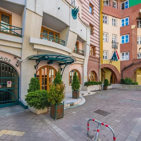 Corvin Sissi Wing Hotel Budapest