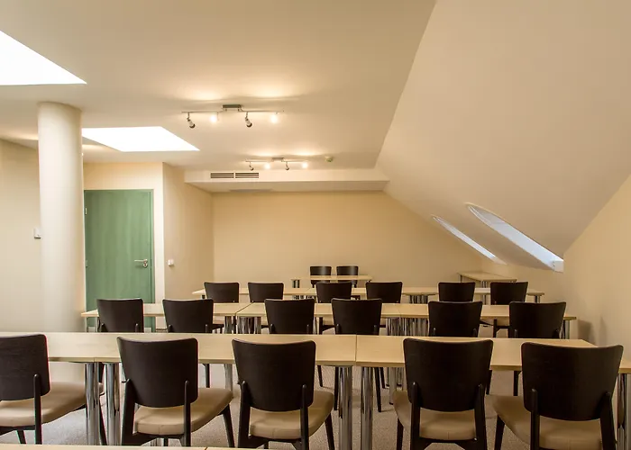 Отель Corvin Sissi Wing